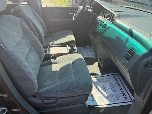 Used 2004 Honda Odyssey EX image 10