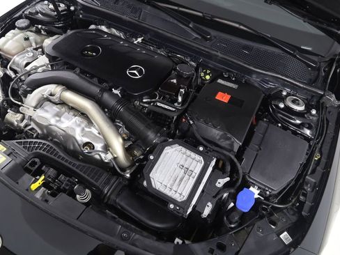 Used 2025 Mercedes-Benz CLA 250 4MATIC image 23