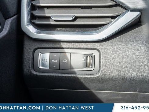 Used 2025 GMC Acadia Elevation image 14