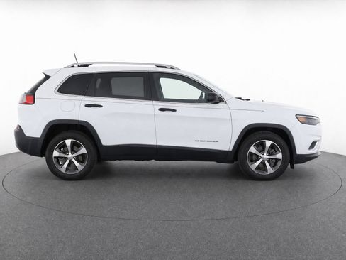 Used 2019 Jeep Cherokee Limited FWD image 4