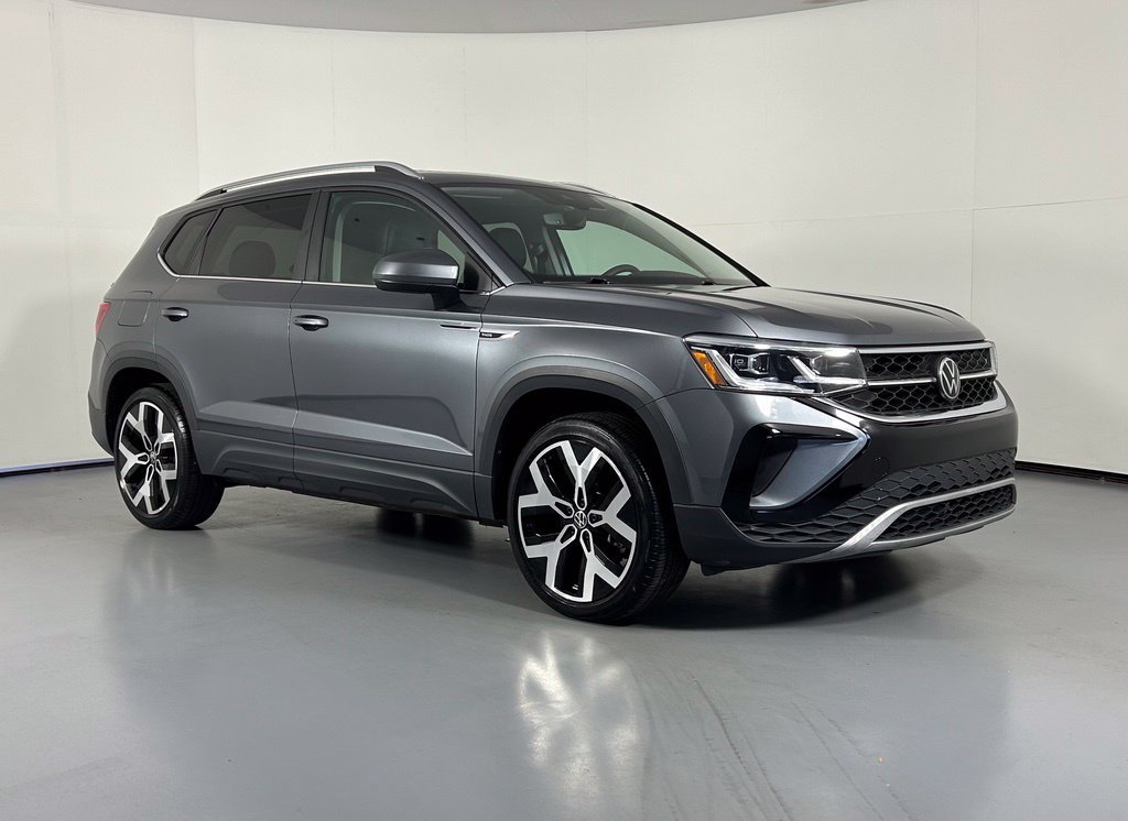 Used 2023 Volkswagen Taos SEL AWD/4WD image 1