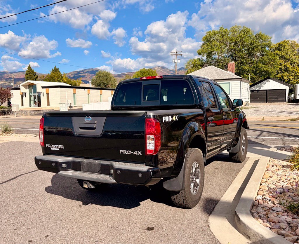 Used 2018 Nissan Frontier PRO-4X AWD/4WD image 5