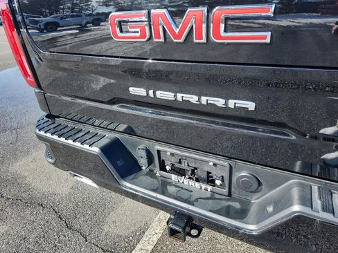 Certified 2021 GMC Sierra 1500 AT4 w/ AT4 Preferred Package image 4