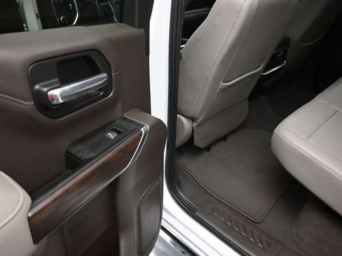 Used 2019 GMC Sierra 1500 SLT RWD image 15