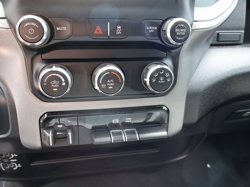 Used 2024 RAM 2500 Big Horn image 24