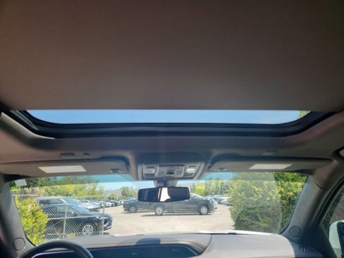 Used 2022 GMC Yukon Denali RWD image 14