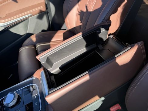 Used 2023 BMW X5 xDrive45e w/ Executive Package image 28