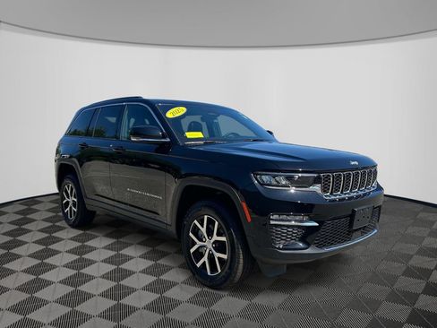 Certified 2025 Jeep Grand Cherokee Limited AWD/4WD image 7