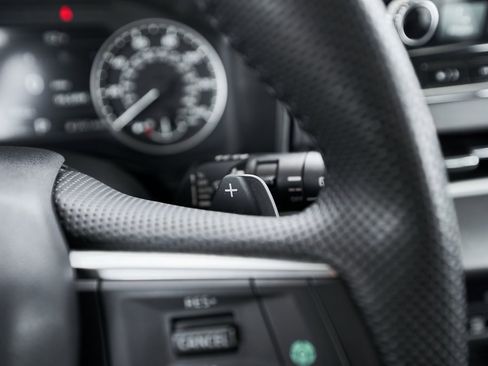 Used 2024 Mitsubishi Outlander SE image 41