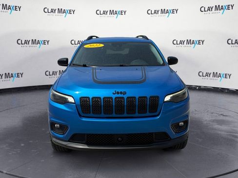 Used 2022 Jeep Cherokee Latitude AWD/4WD image 8
