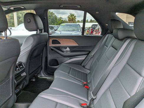 Used 2025 Mercedes-Benz GLE 450 4MATIC image 15