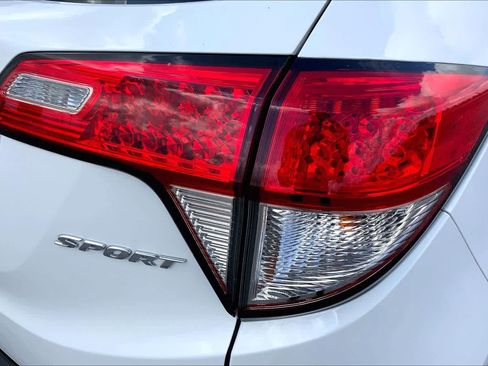 Used 2022 Honda HR-V Sport image 30