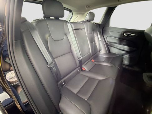 Certified 2025 Volvo XC60 B5 Core AWD/4WD image 26
