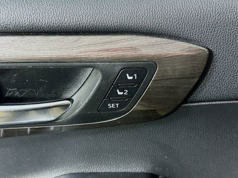 Used 2022 Toyota Highlander Platinum image 20