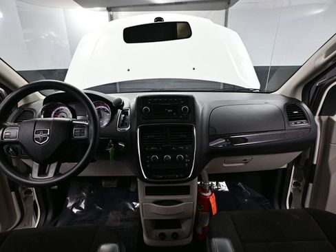 Used 2012 Dodge Grand Caravan American Value Package image 21