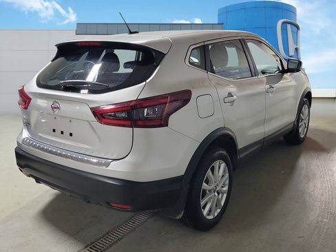 Used 2020 Nissan Rogue Sport S w/ Appearance Package FWD image 5