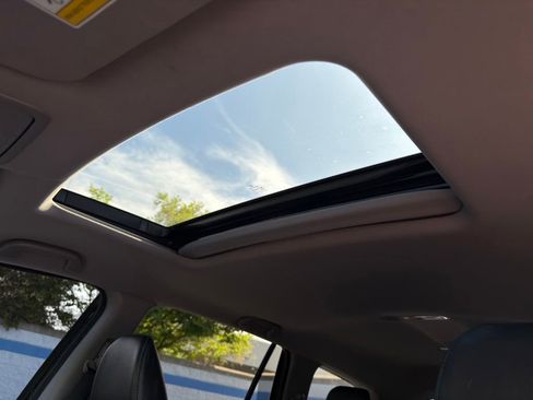 Used 2017 Honda Pilot EX-L image 11