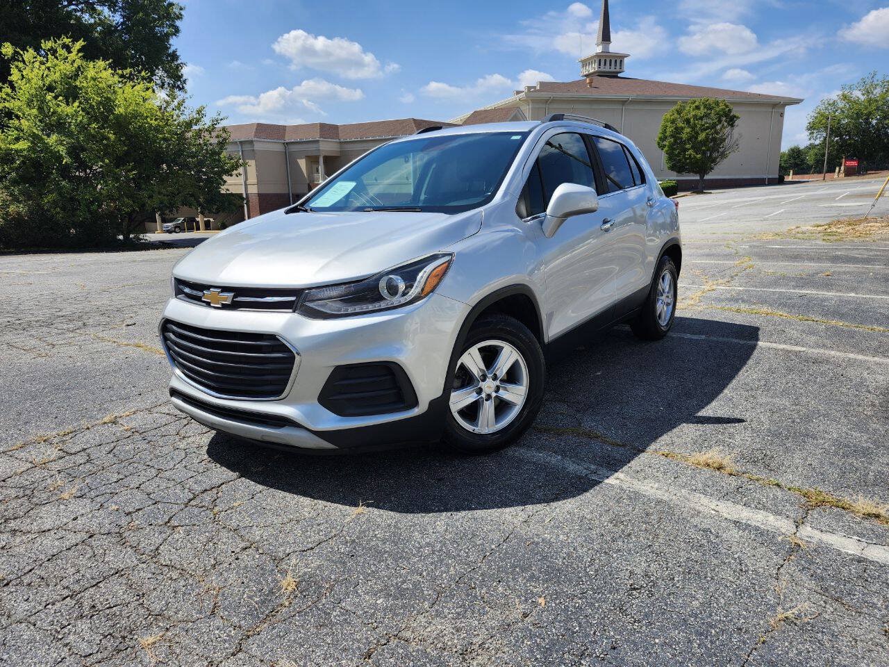 Used 2019 Chevrolet Trax LT w/ LT Convenience Package FWD image 3