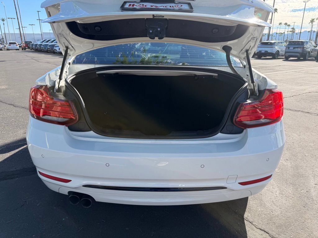 Used 2019 BMW 230i Coupe w/ Premium Package RWD image 17