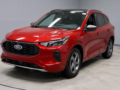 Certified 2023 Ford Escape ST-Line w/ Tech Pack #1 image 8