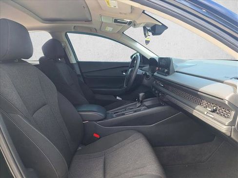 Used 2024 Honda Accord EX image 18