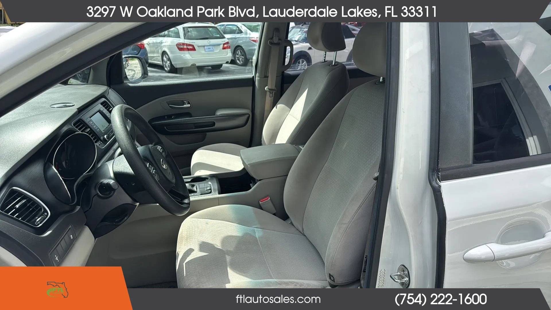 Used 2017 Kia Sedona L FWD image 13