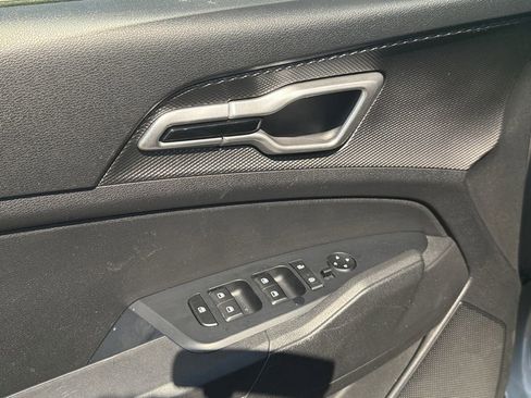 Used 2024 Kia Sportage LX FWD image 11