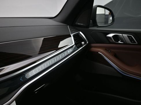 New 2026 BMW X5 xDrive50e AWD/4WD image 18