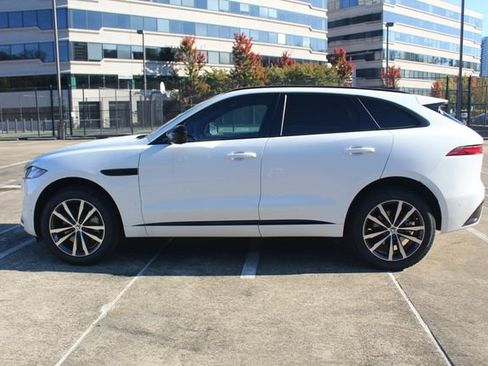 New 2026 Jaguar F-PACE R-Dynamic S image 6