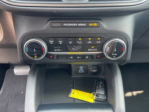 Used 2023 Ford Escape Active AWD/4WD image 13