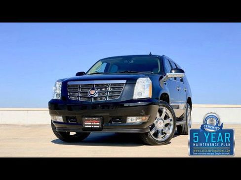 Used 2012 Cadillac Escalade Luxury image 1