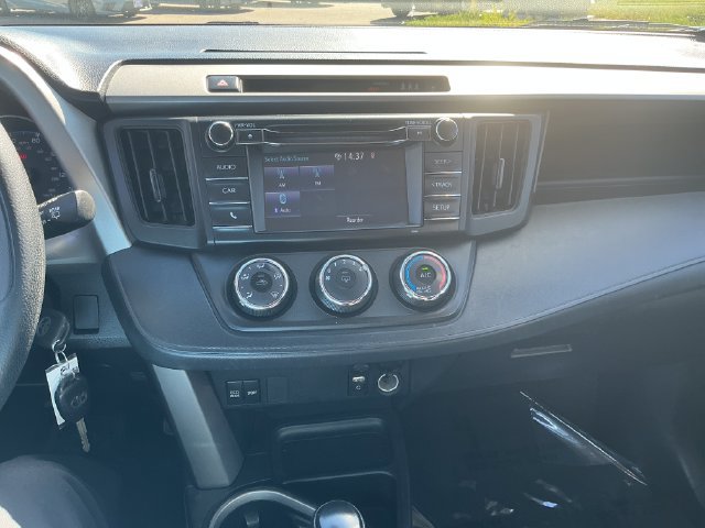 Used 2017 Toyota RAV4 LE w/ All Weather Liner Package AWD/4WD image 18