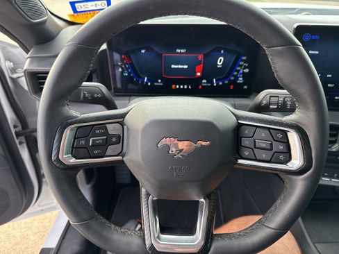 Used 2024 Ford Mustang Coupe image 18