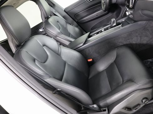 Used 2024 Volvo XC60 T8 Core image 10