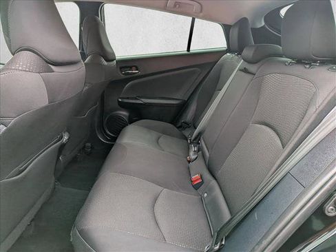 Used 2022 Toyota Prius LE image 22