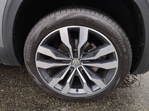 Used 2019 Volkswagen Atlas SEL Premium image 9