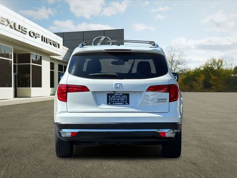 Used 2018 Honda Pilot Touring image 9