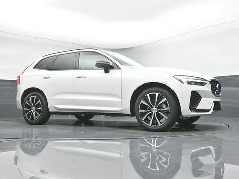 Used 2023 Volvo XC60 B5 Plus w/ Climate Package image 36