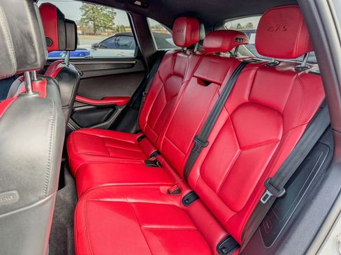 Used 2021 Porsche Macan GTS image 17