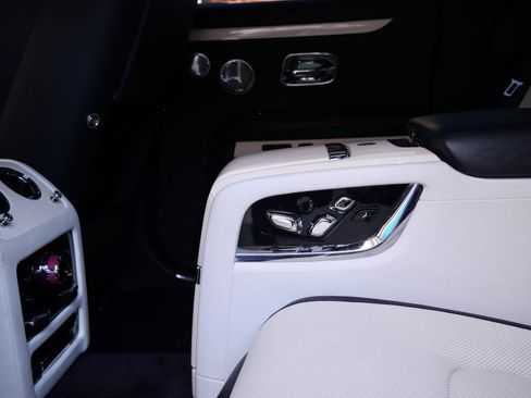 Used 2021 Rolls-Royce Ghost image 29