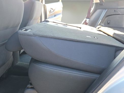 Used 2019 Nissan Rogue SV image 19