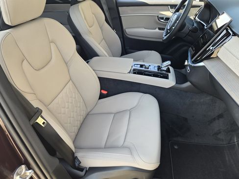 New 2026 Volvo XC90 B5 Plus image 16