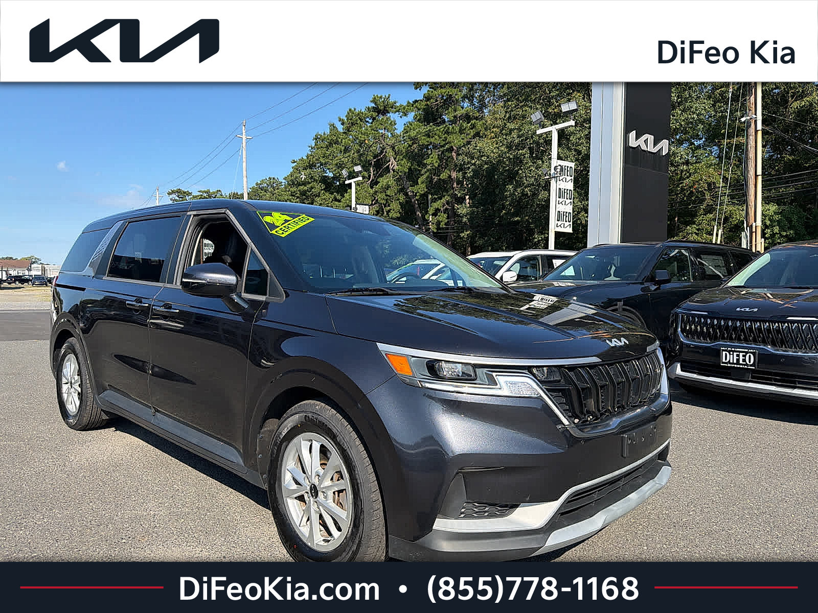 Certified 2024 Kia Carnival LX FWD image 1