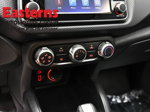 Used 2023 Nissan Kicks S FWD image 19