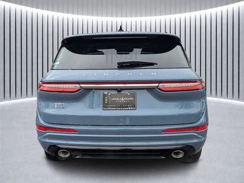 New 2026 Lincoln Corsair Reserve w/ Jet Appearance Package FWD image 4