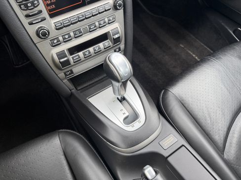 Used 2006 Porsche 911 Carrera RWD image 32