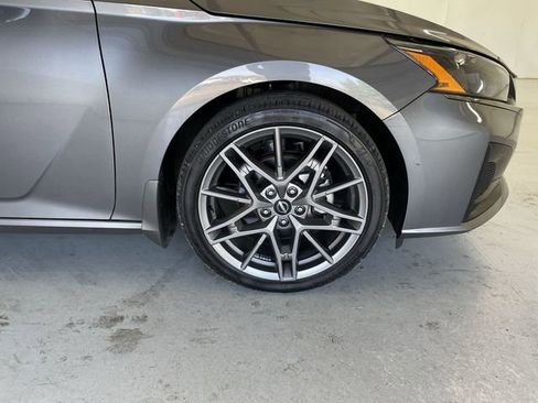 Certified 2024 Nissan Altima 2.0 SR image 14