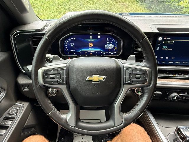 Used 2022 Chevrolet Silverado 1500 LT AWD/4WD image 19
