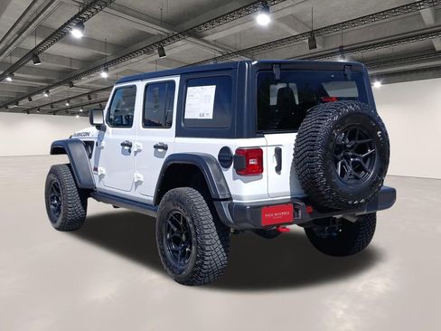 Used 2024 Jeep Wrangler Rubicon w/ Convenience Group image 14