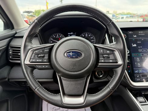 Used 2024 Subaru Outback Premium AWD/4WD image 19
